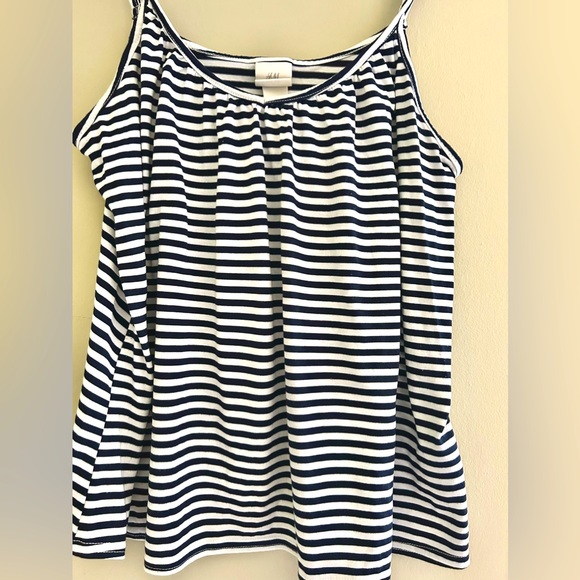 H&M top - Picture 1 of 4